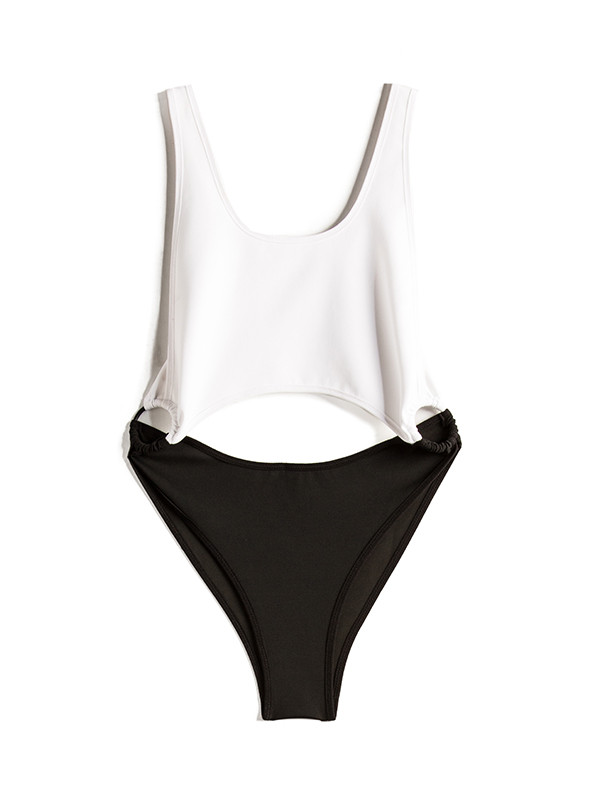 Kendall y Kylie Jenner acaban de lanzar una provocativa línea de trajes